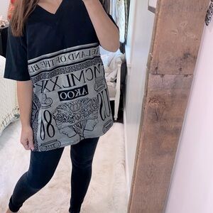 Akoo black & silver graphic T-shirt size 3XL RARE!!